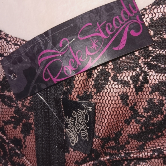 New Excellent Condition Rock Steady, M, Pink and Black - Picture 3 of 4
